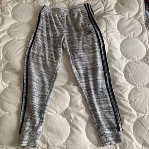 Athletic sweatpants